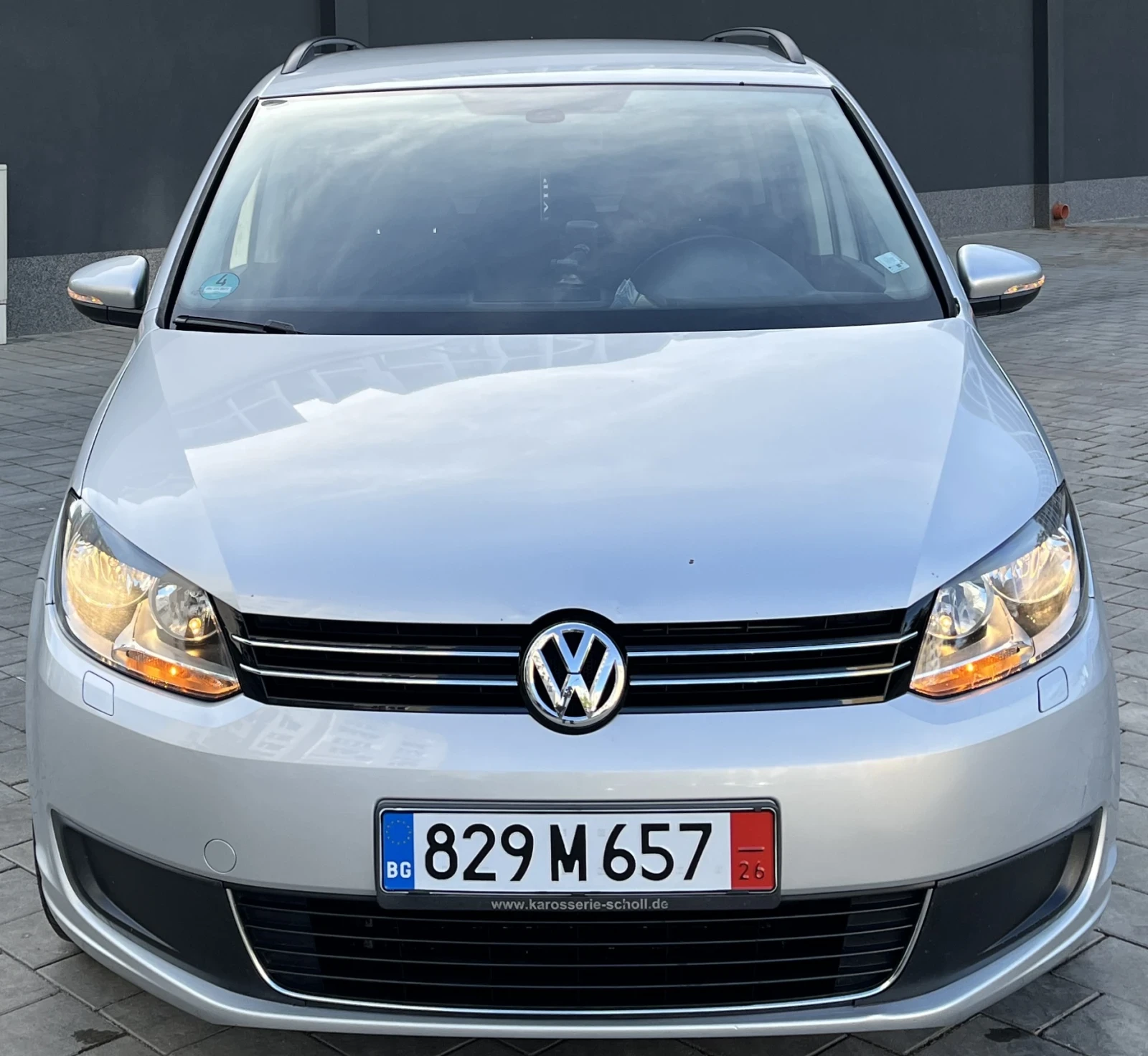VW Touran 2.0TDI/140, снимка 2 - Автомобили и джипове - 54345824