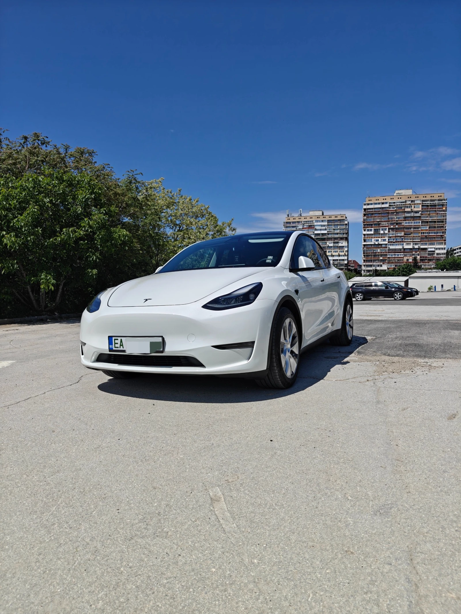 Tesla Model Y Long Range 4x4, снимка 3 - Автомобили и джипове - 54736212