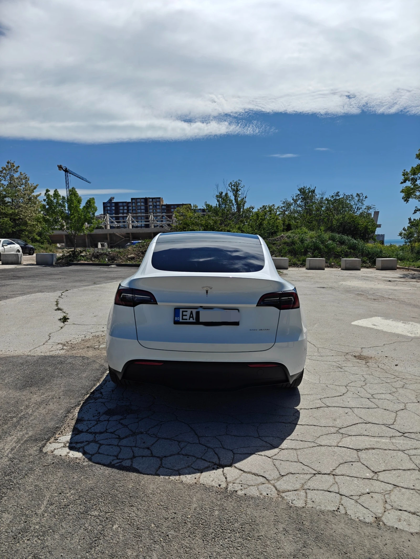 Tesla Model Y Long Range 4x4, снимка 5 - Автомобили и джипове - 54736212