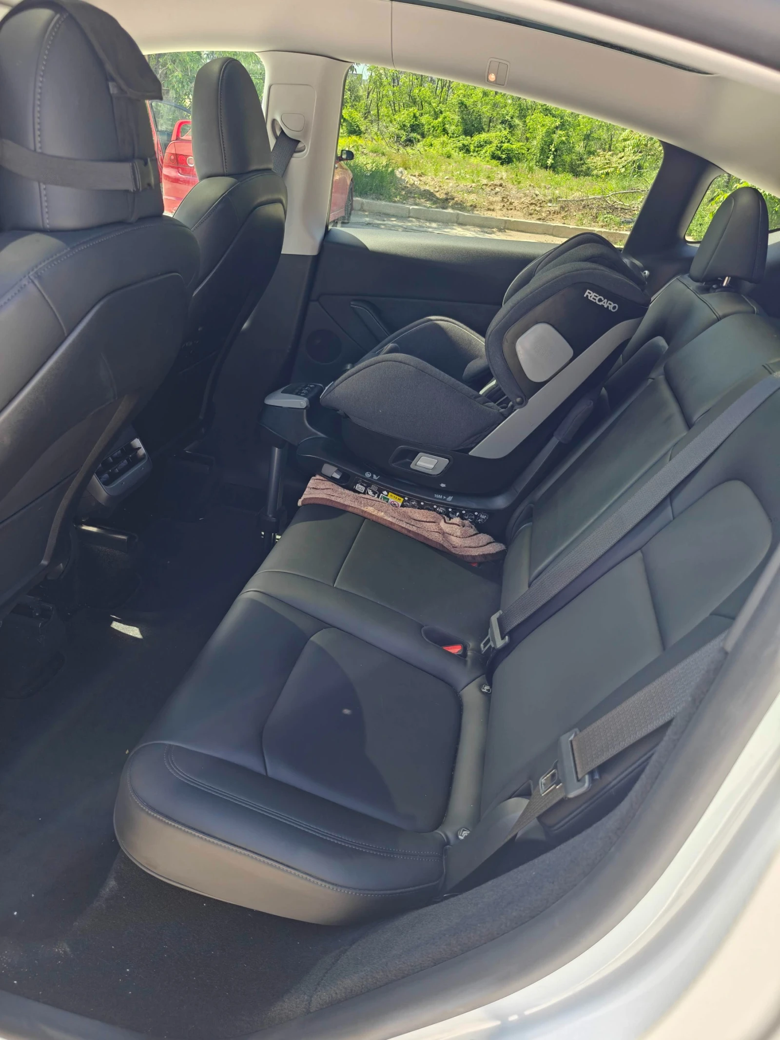 Tesla Model Y Long Range 4x4, снимка 9 - Автомобили и джипове - 54736212