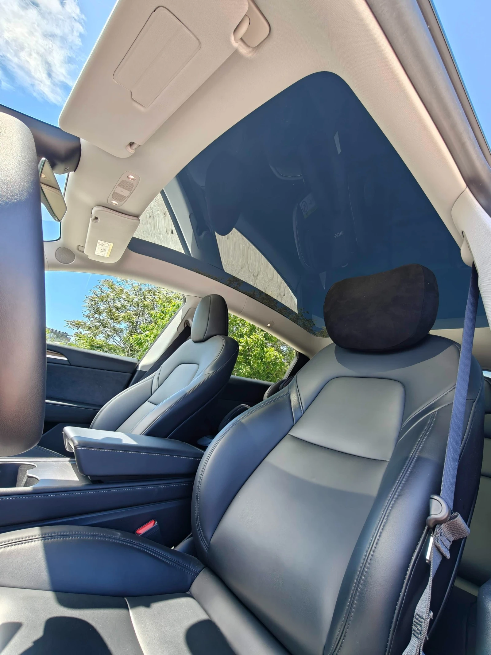 Tesla Model Y Long Range 4x4, снимка 8 - Автомобили и джипове - 54736212