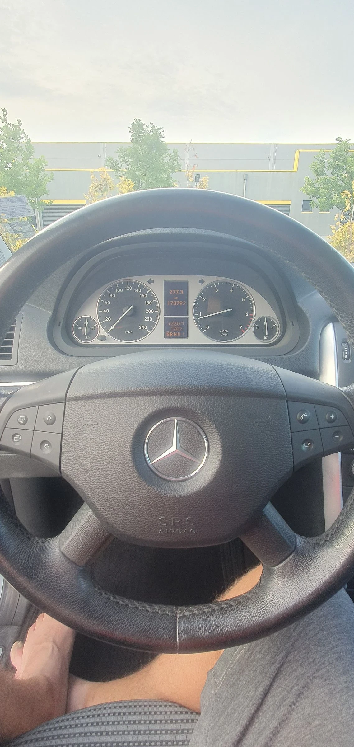Mercedes-Benz B 200 Турбо , снимка 14 - Автомобили и джипове - 55397554