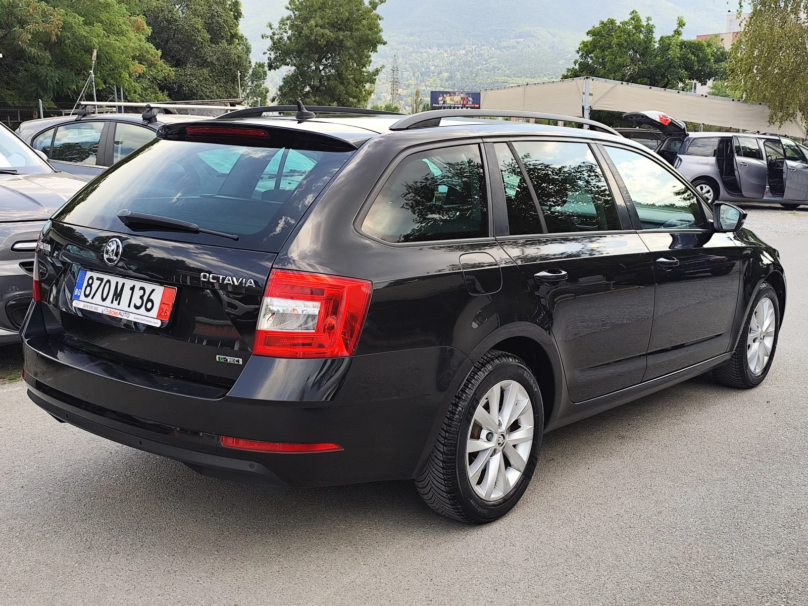 Skoda Octavia 1.4i* ECO-FUEL* AВТОМАТИК* LED* EURO6B* CARPLAY, снимка 4 - Автомобили и джипове - 55655105