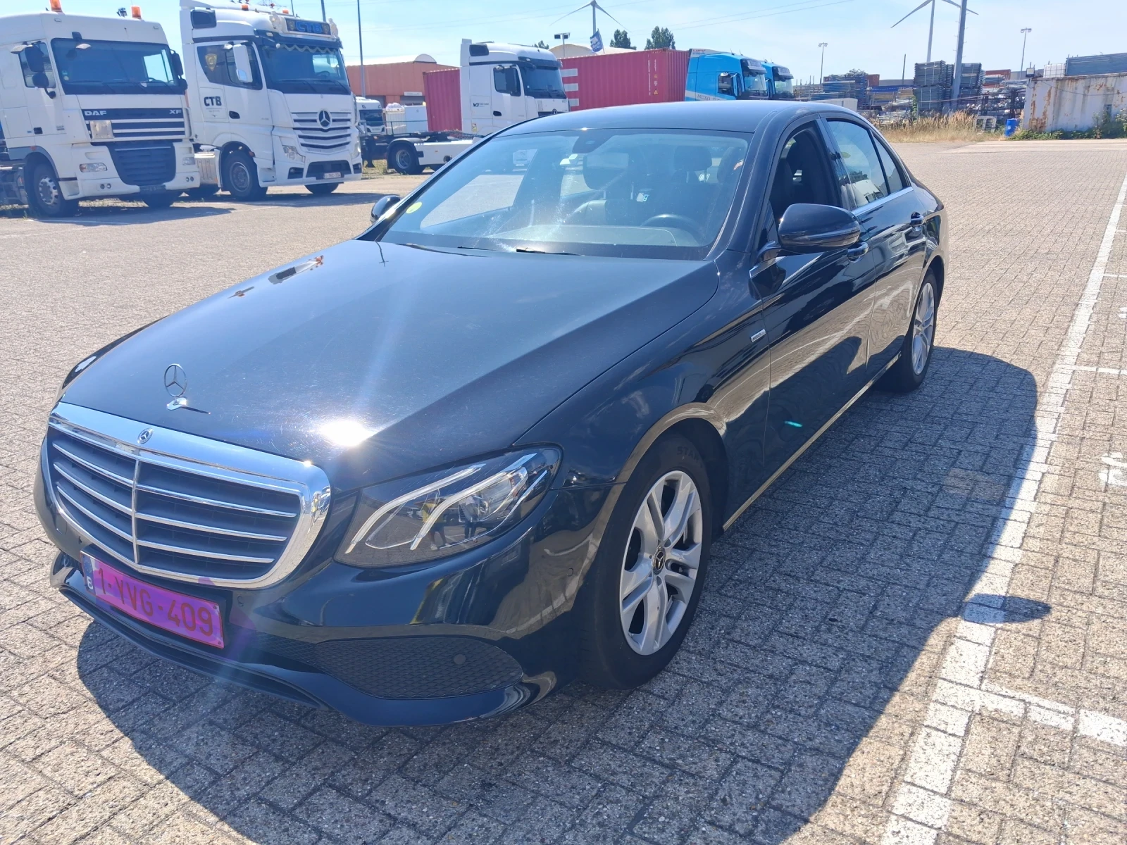 Mercedes-Benz E 200, снимка 2 - Автомобили и джипове - 55662272