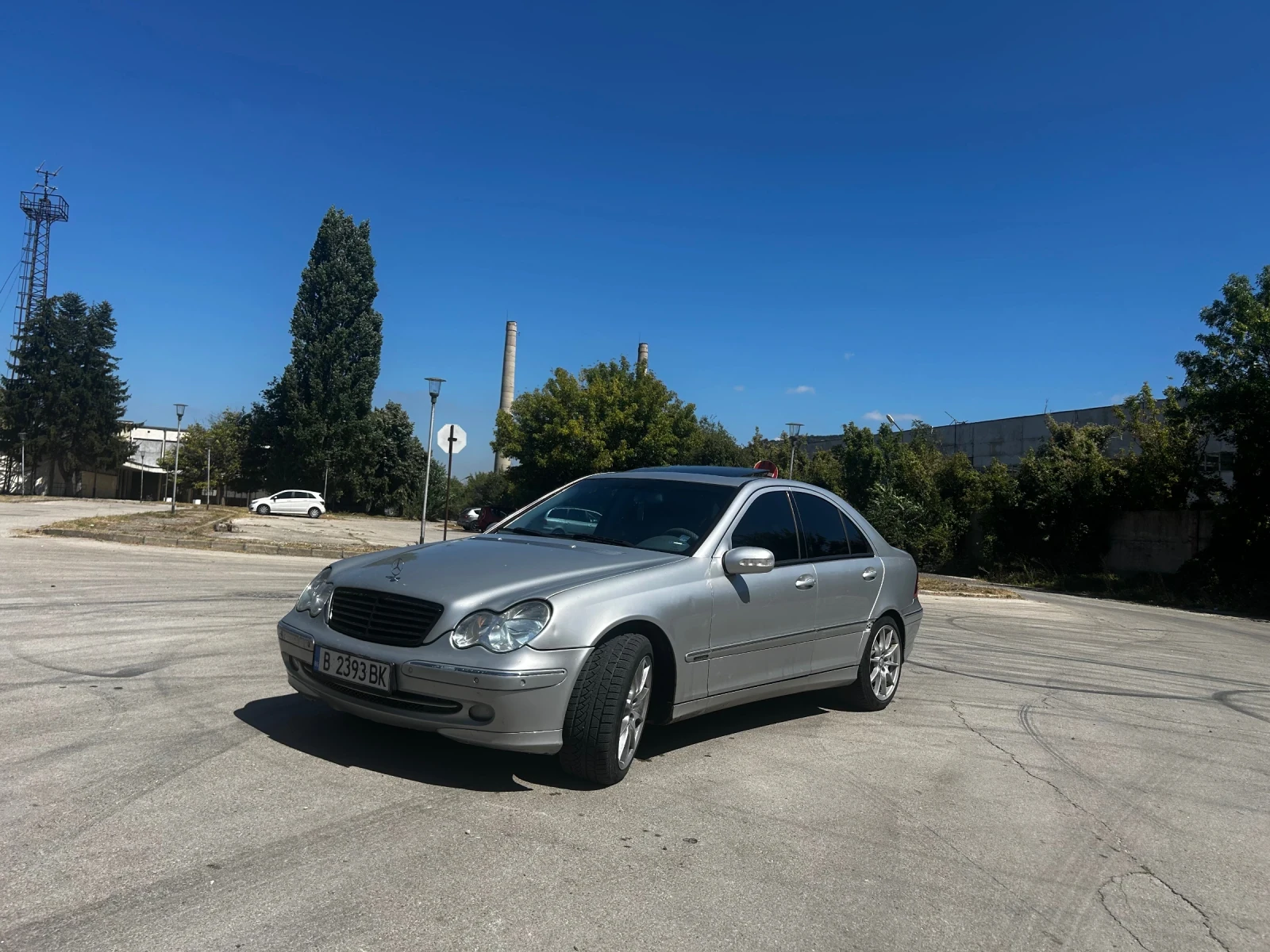 Mercedes-Benz C 220, снимка 2 - Автомобили и джипове - 55836795