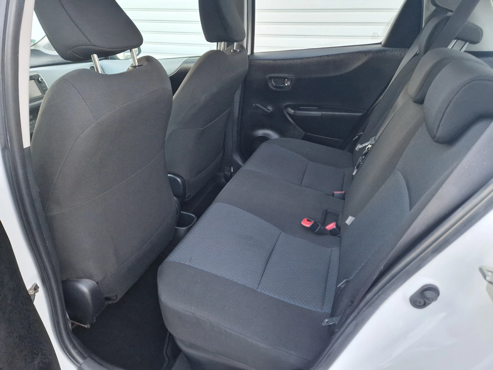 Toyota Yaris 1.5 Hybrid Life | Mobile.bg � ����������� 11