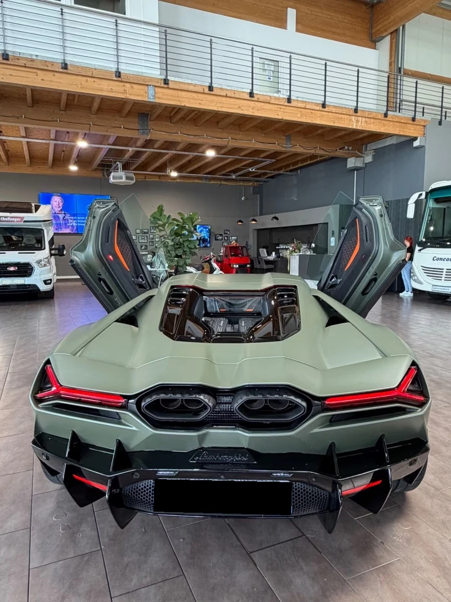 Lamborghini Revuelto V12/4WD/LIFT/CARBON/SONUS/360/PASSENGER/ | Mobile.bg � ����������� 2