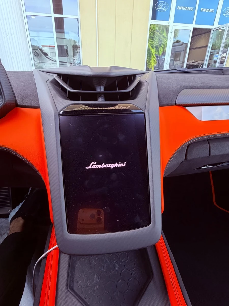 Lamborghini Revuelto V12/4WD/LIFT/CARBON/SONUS/360/PASSENGER/ | Mobile.bg � ����������� 11
