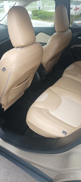 Jeep Cherokee 3.2 v6 274hp, снимка 10