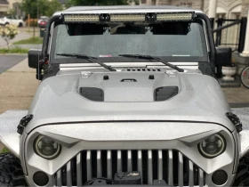 Jeep Wrangler * Sahara JKU* LIFTED* 35 Tires* ЛЕБЕДКА* 6-Speed M, снимка 14