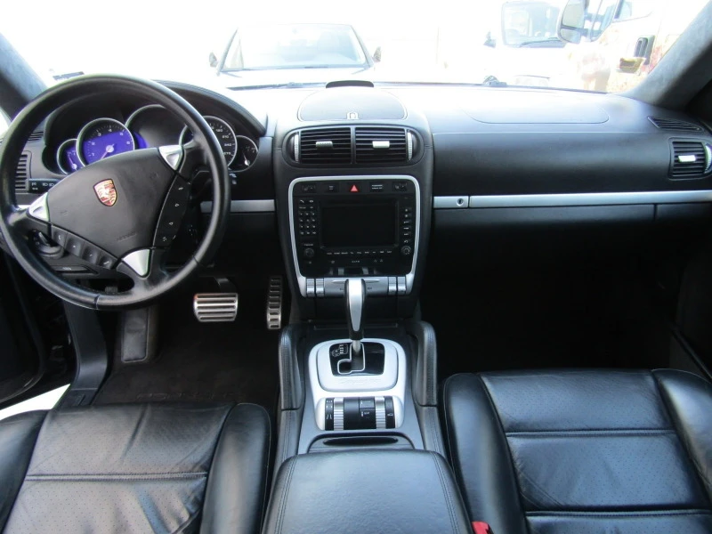 Porsche Cayenne 4.5, снимка 8 - Автомобили и джипове - 45818260