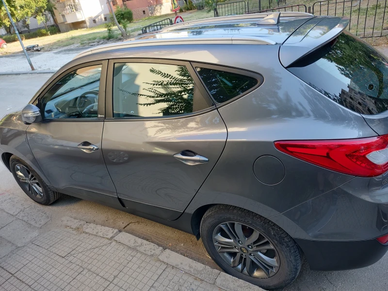 Hyundai IX35, снимка 3 - Автомобили и джипове - 47369684