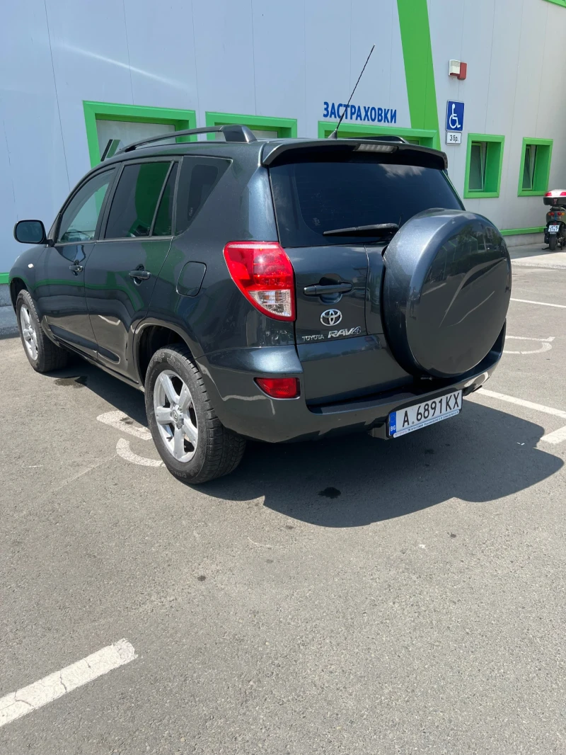 Toyota Rav4 2.0I Първи собственик!ГАРАЖНА!, снимка 4 - Автомобили и джипове - 52067125