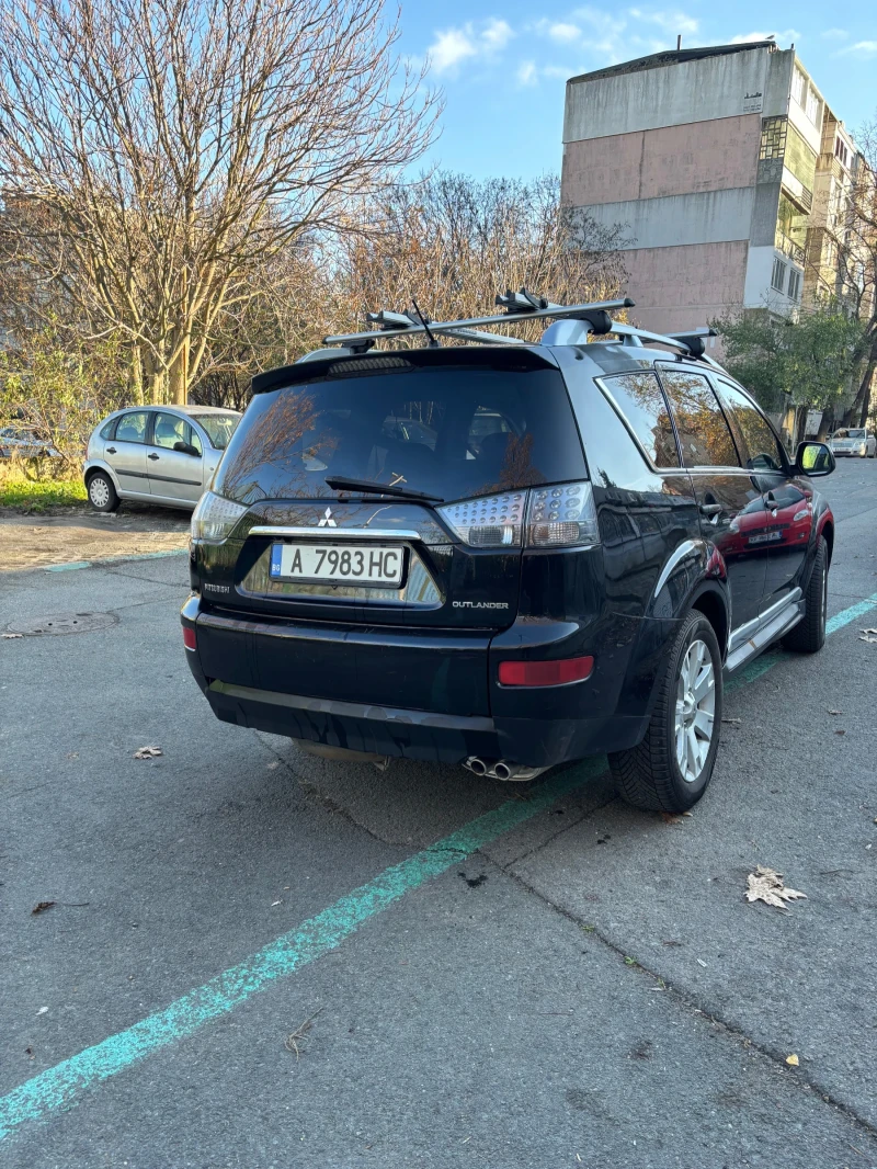 Mitsubishi Outlander 4.4, снимка 4 - Автомобили и джипове - 52613644