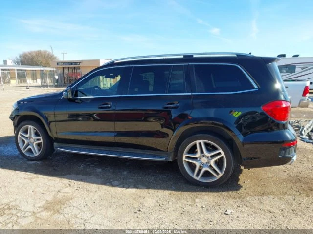 Mercedes-Benz GL 500 AMG* PACK* 3TV* ПОДГРЕВ* ОБДУХВАНЕ* МАСАЖ* КАМЕРА*, снимка 6 - Автомобили и джипове - 53034785