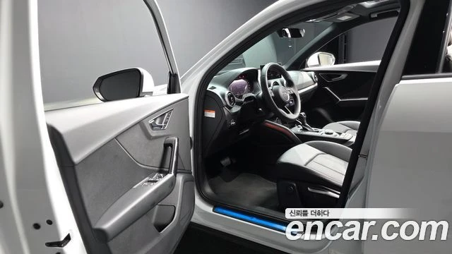 Audi Q2, снимка 10 - Автомобили и джипове - 56081348