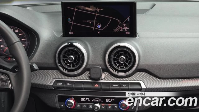 Audi Q2, снимка 14 - Автомобили и джипове - 56081348