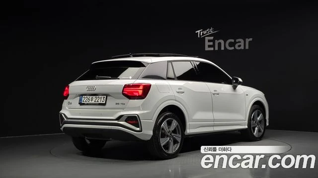 Audi Q2, снимка 2 - Автомобили и джипове - 56081348