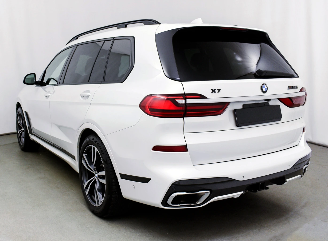 BMW X7 M50i Individual - изображение 5