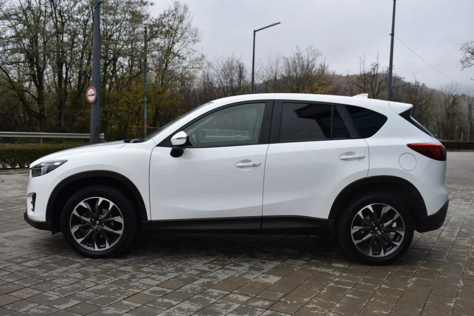 Mazda CX-5 2.2D-SKYACTIV-AWD-BOSE-FULL-104x.km-УНИКАЛНА!!! - изображение 4