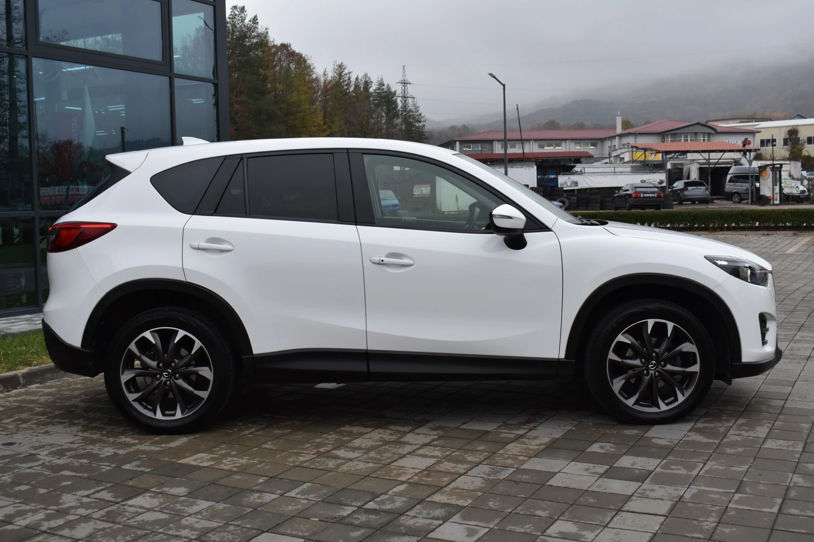 Mazda CX-5 2.2D-SKYACTIV-AWD-BOSE-FULL-104x.km-УНИКАЛНА!!! - изображение 5