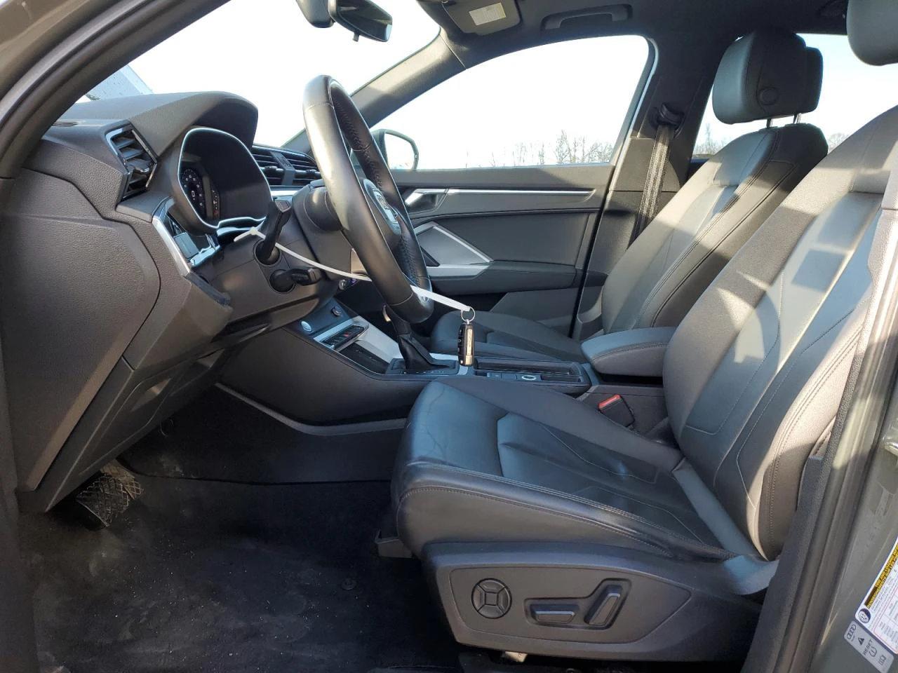Audi Q3 PREMIUM S LINE  - изображение 7