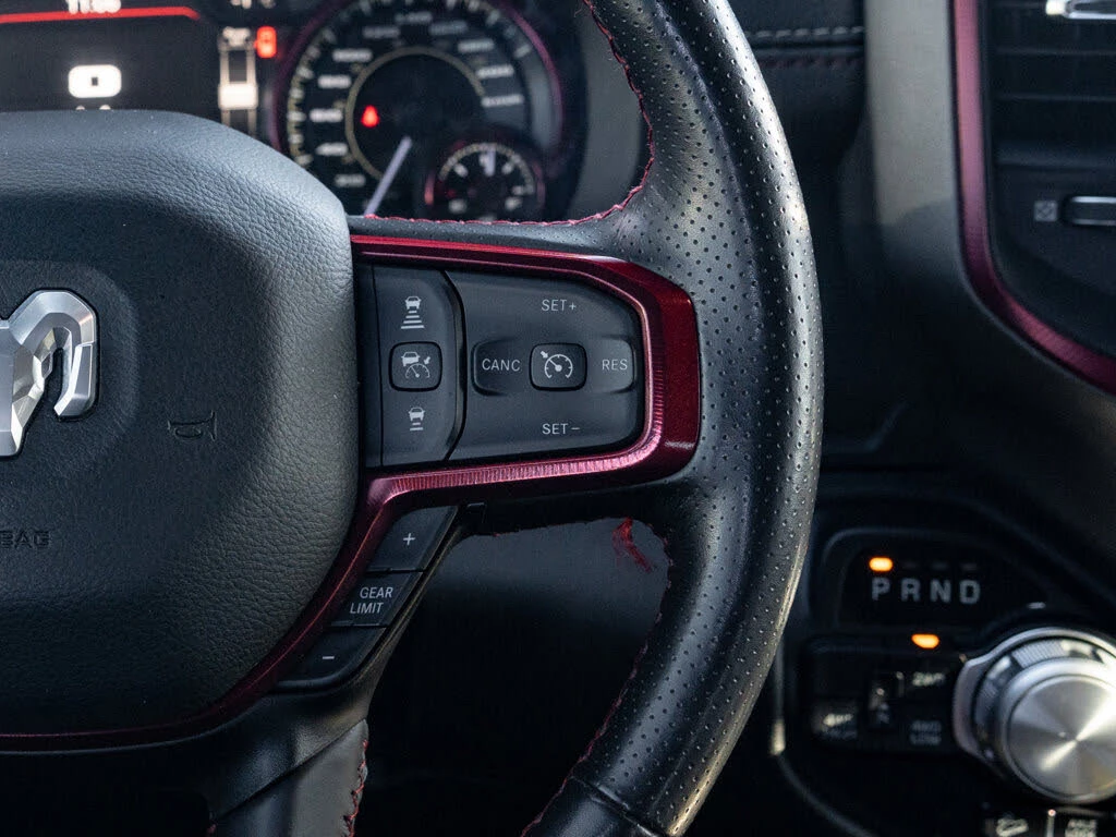 Dodge RAM 1500 REBEL* CREW CAB* HEMI - изображение 8