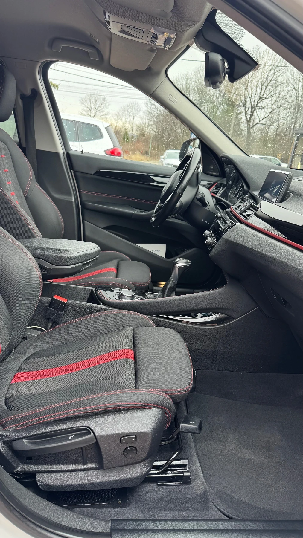 BMW X1 2.0D Xdrive Sport line, снимка 12 - Автомобили и джипове - 53566137