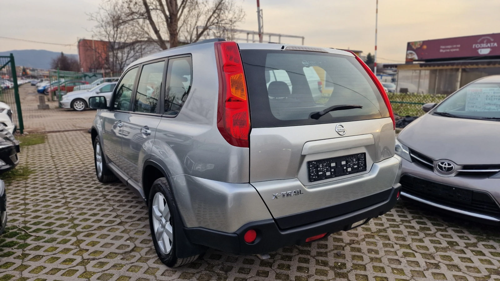 Nissan X-trail 2.5i Automatik - изображение 7