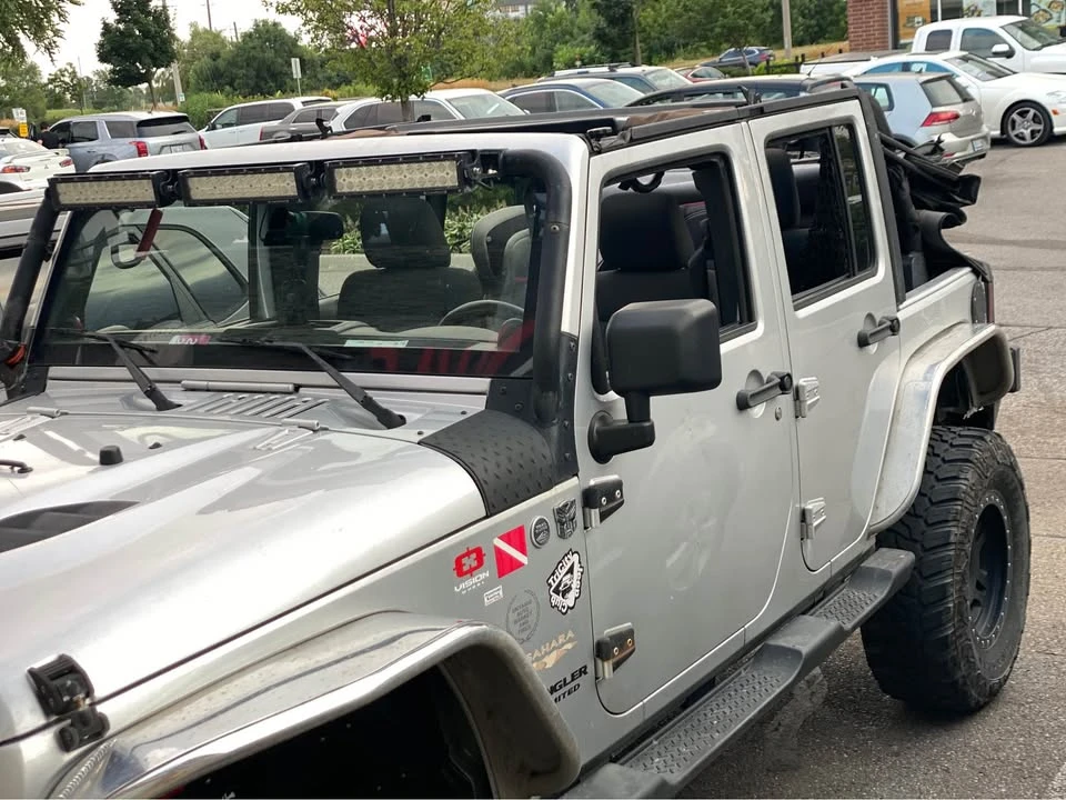 Jeep Wrangler * Sahara JKU* LIFTED* 35 Tires* ЛЕБЕДКА* 6-Speed M, снимка 6 - Автомобили и джипове - 53784367