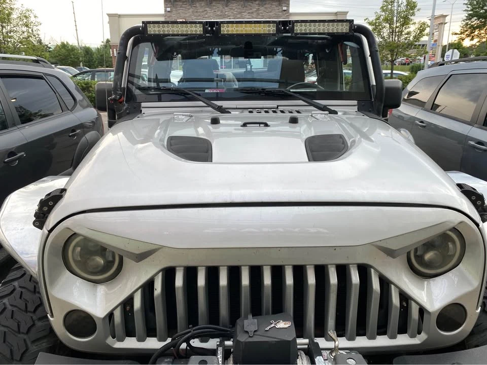 Jeep Wrangler * Sahara JKU* LIFTED* 35 Tires* ЛЕБЕДКА* 6-Speed M, снимка 8 - Автомобили и джипове - 53784367