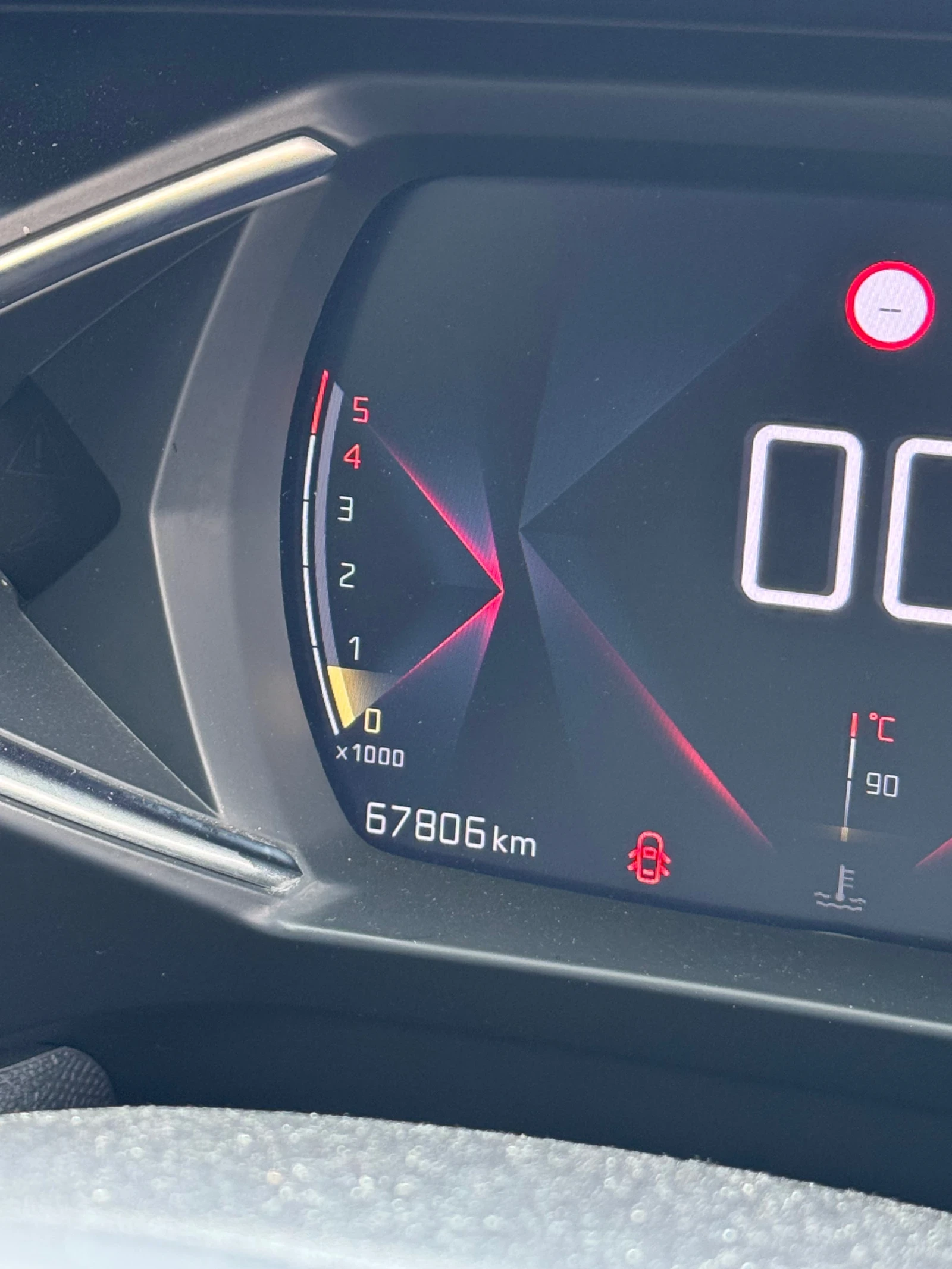 DS DS 3 Crossback 1.5blue hdi 131hp performance line, снимка 7 - Автомобили и джипове - 53984119