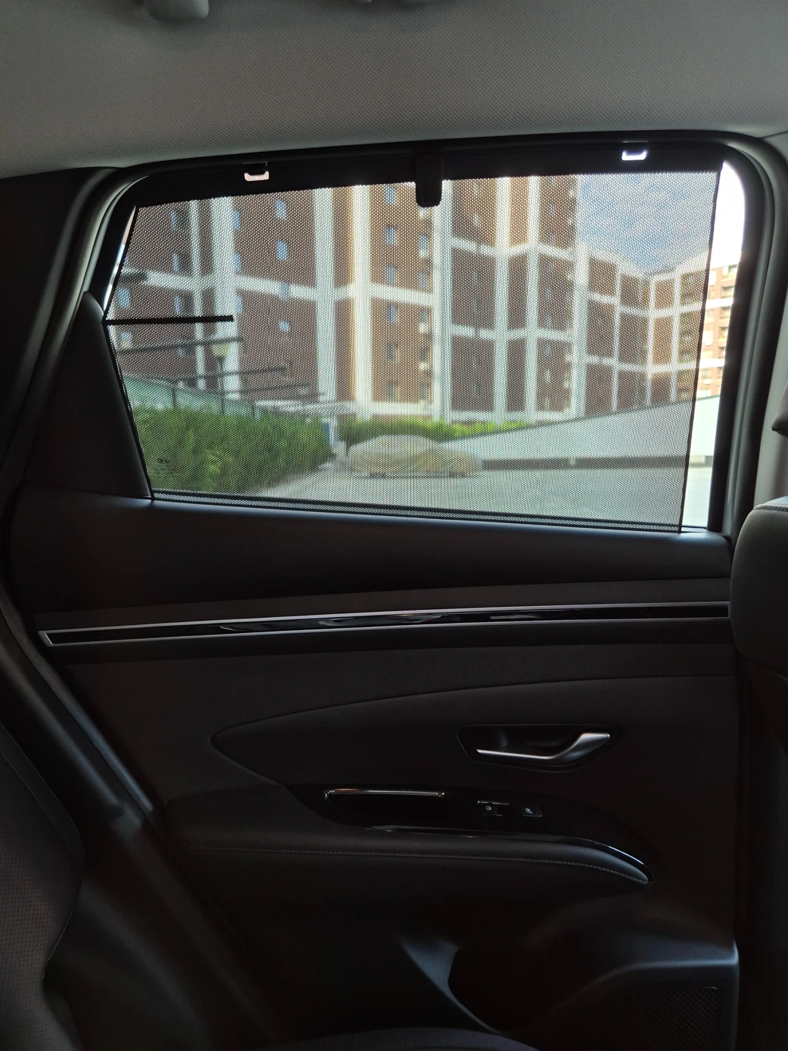 Hyundai Tucson Гаранционен - Luxury - 4x4 , снимка 9 - Автомобили и джипове - 53998815