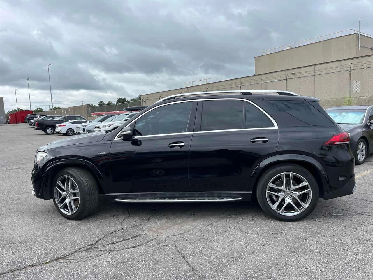 Mercedes-Benz GLE 53 4MATIC * ДИСТРОНИК * ОБДУХВАНЕ * ОТ ПРЕДСТАВИТЕЛСТВО, снимка 2 - Автомобили и джипове - 55793325
