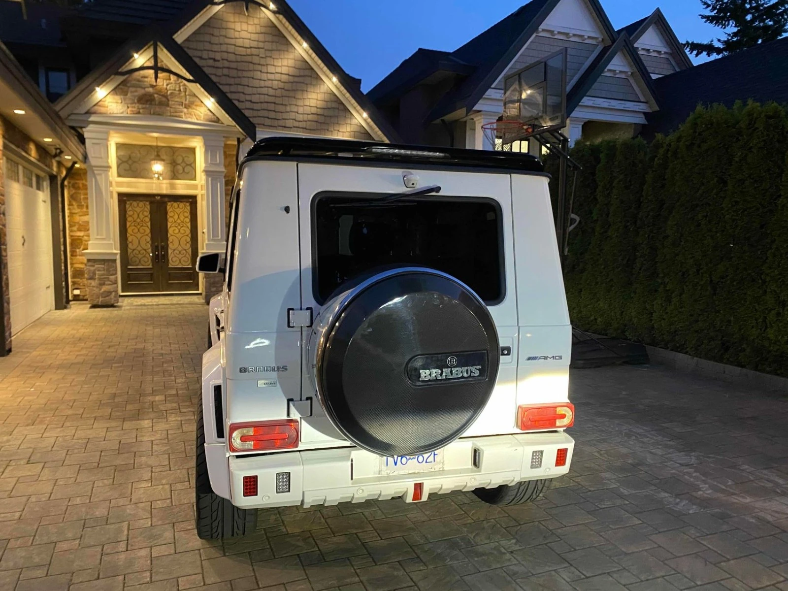 Mercedes-Benz G 63 AMG BRABUS PACK* АвтоКредит* (ЦЕНА ДО БГ), снимка 5 - Автомобили и джипове - 56227762