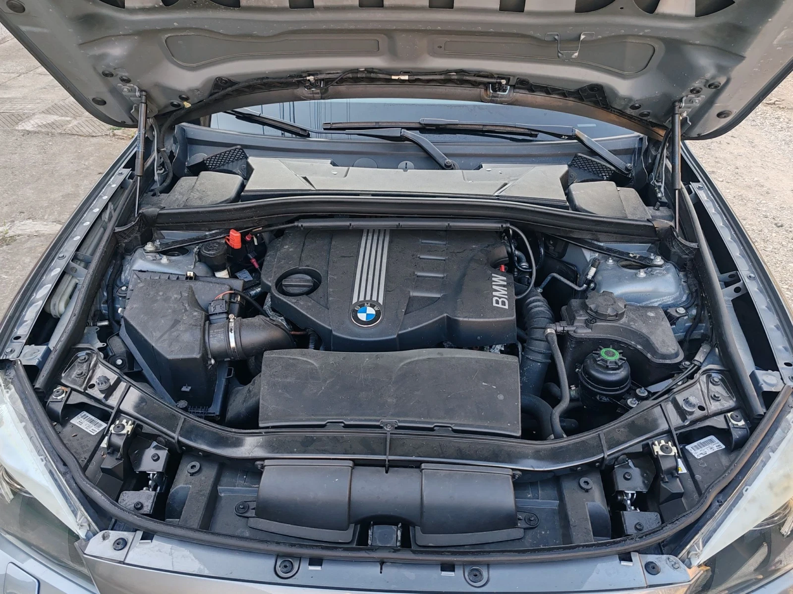 BMW X1, снимка 11 - Автомобили и джипове - 56451133