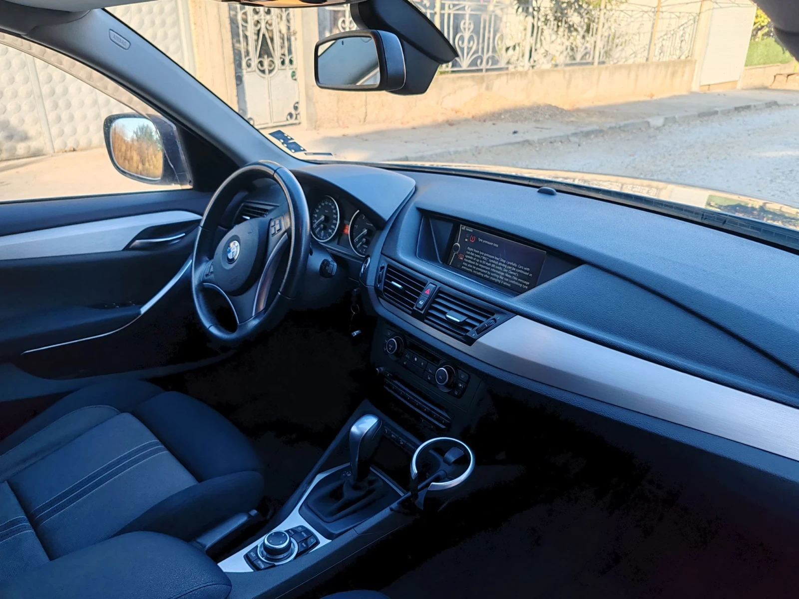 BMW X1, снимка 16 - Автомобили и джипове - 56451133