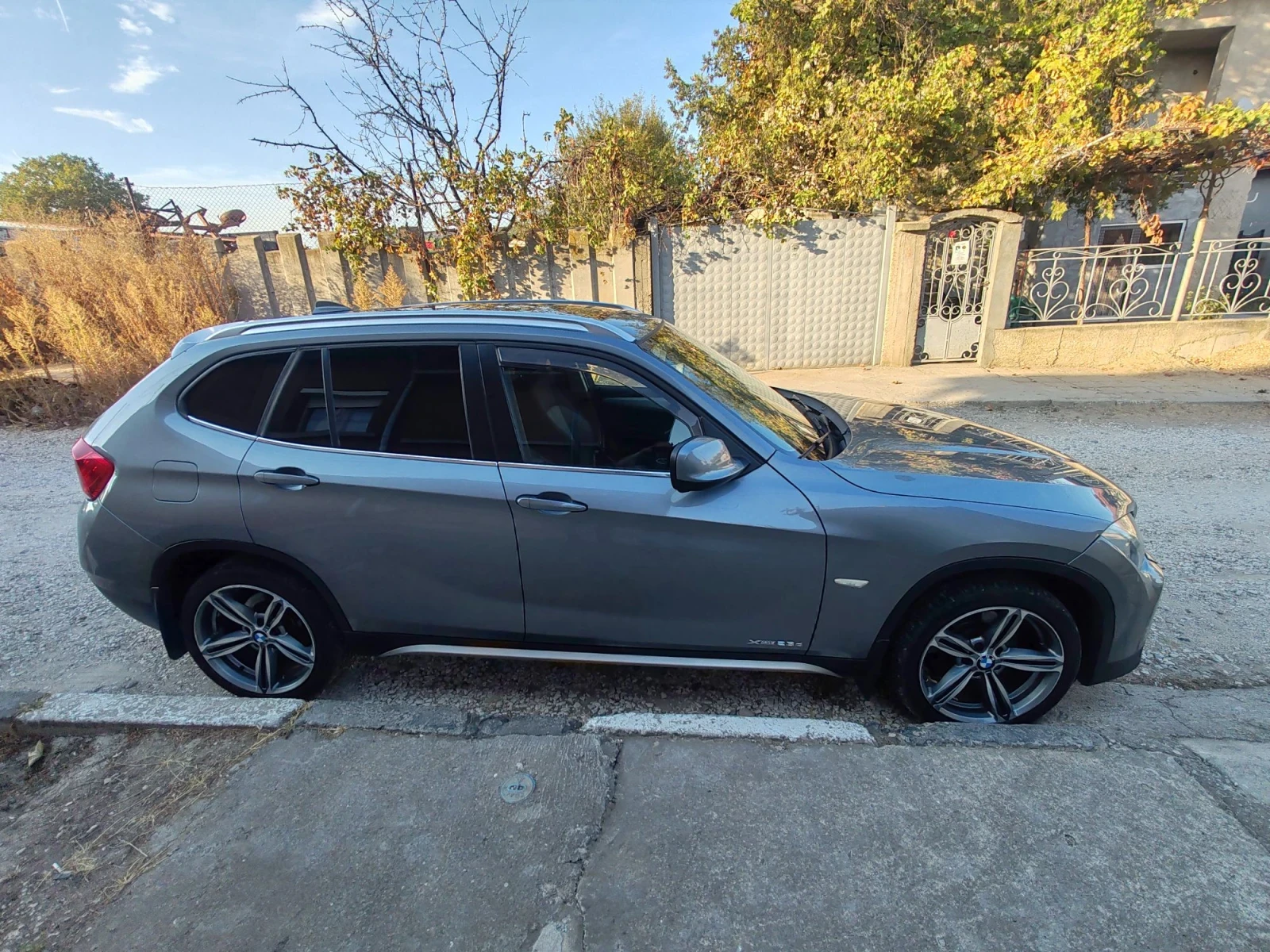 BMW X1, снимка 4 - Автомобили и джипове - 56451133