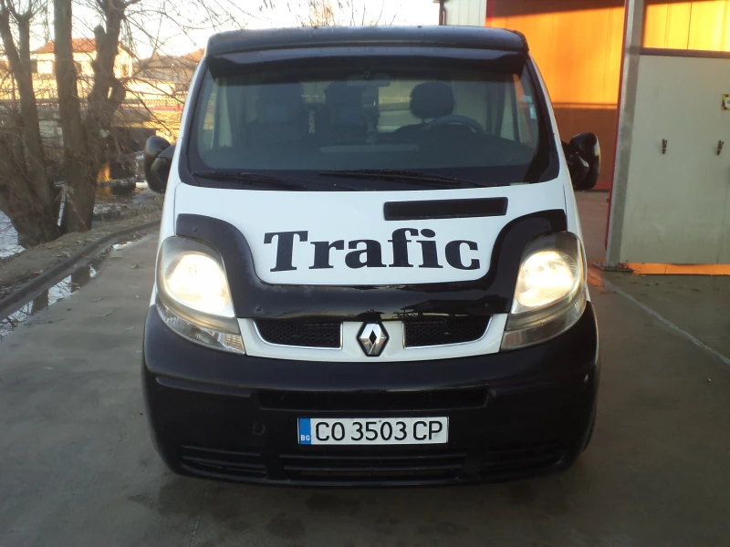 Renault Trafic 1.9 dci-6 скорости!!!, снимка 8 - Бусове и автобуси - 48643399