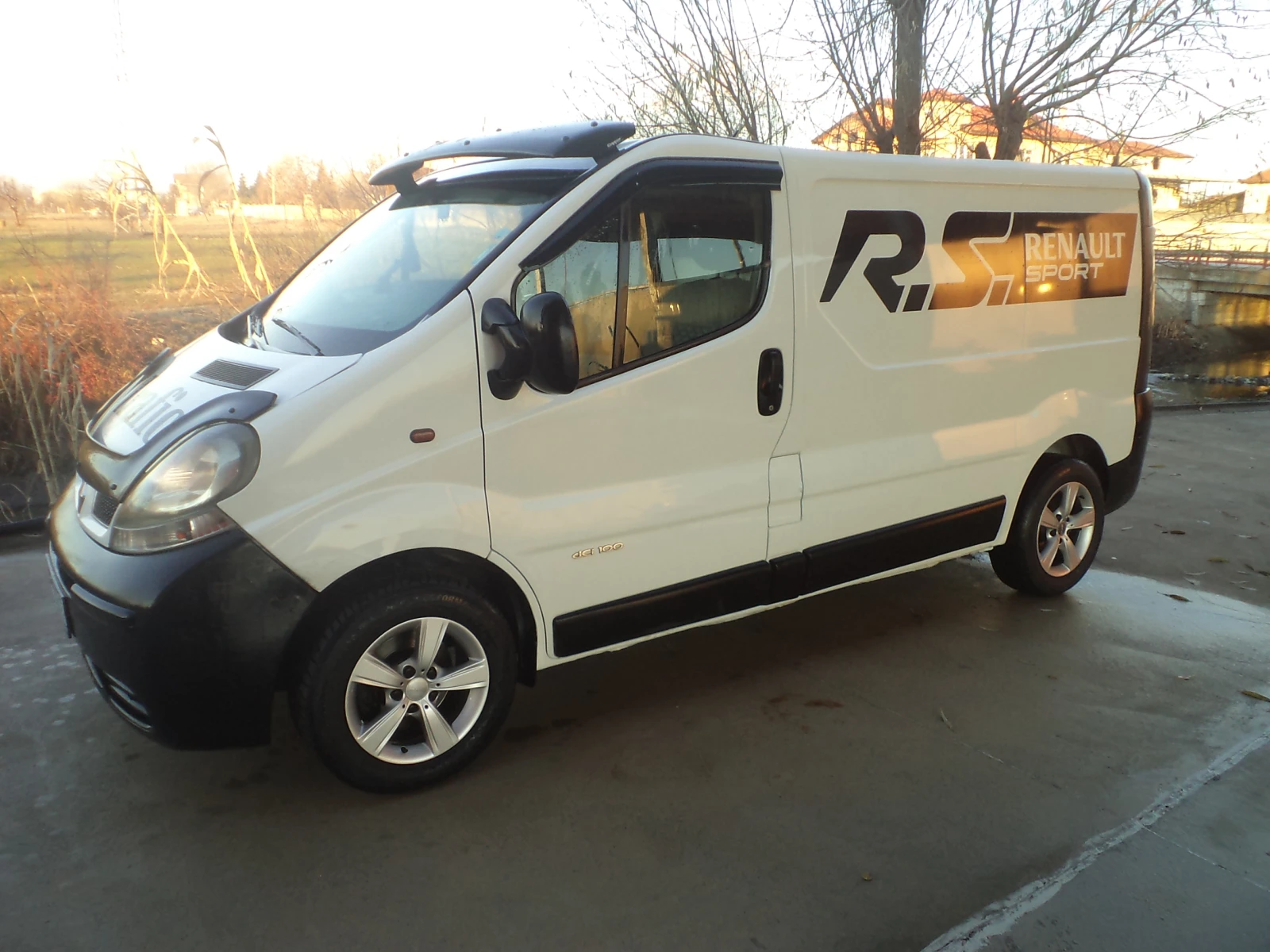 Renault Trafic 1.9 dci-6 скорости!!! - изображение 2