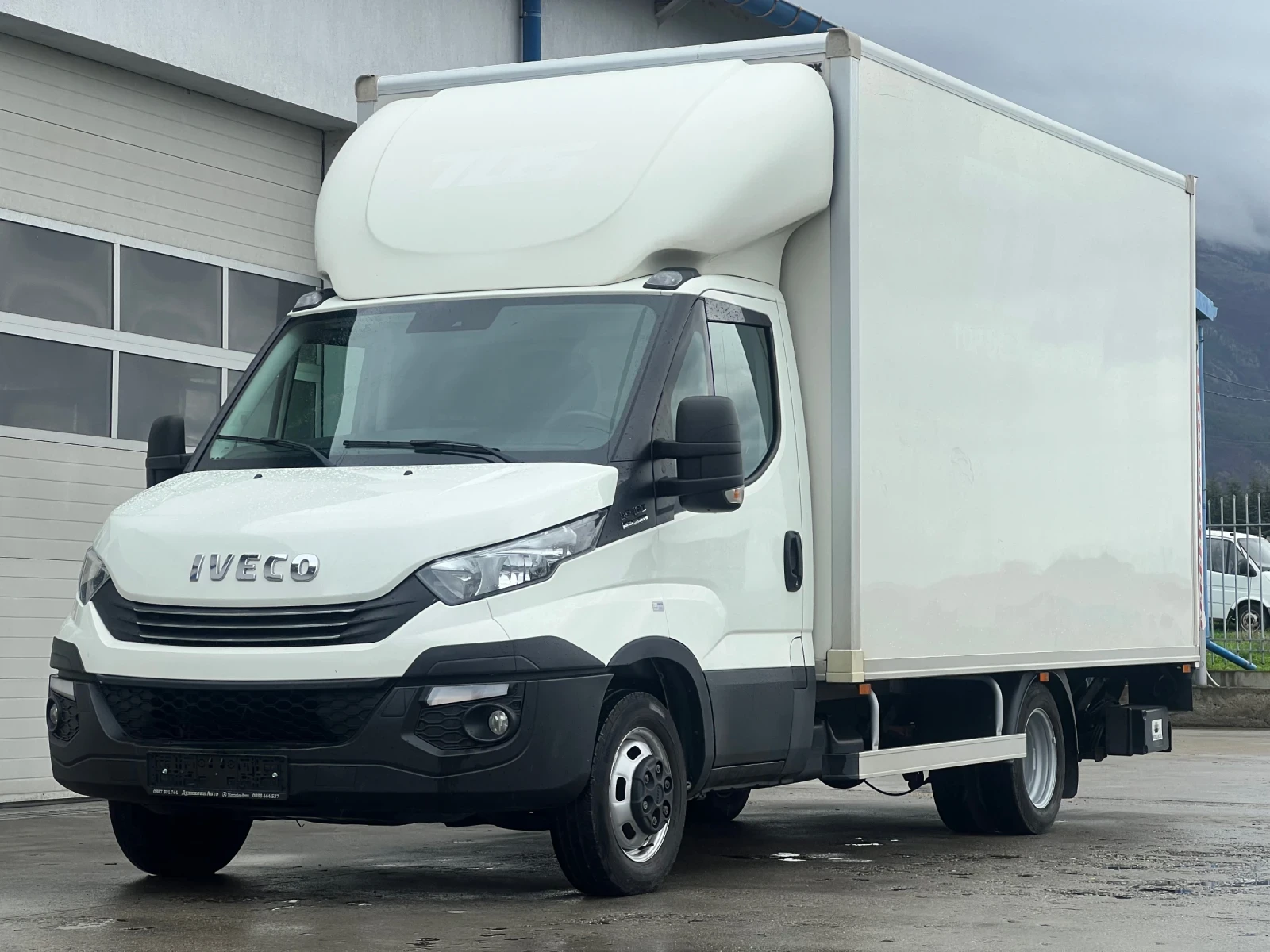 Iveco Daily 35c16 / 2020 година / Падащ борд 1 тон - изображение 2