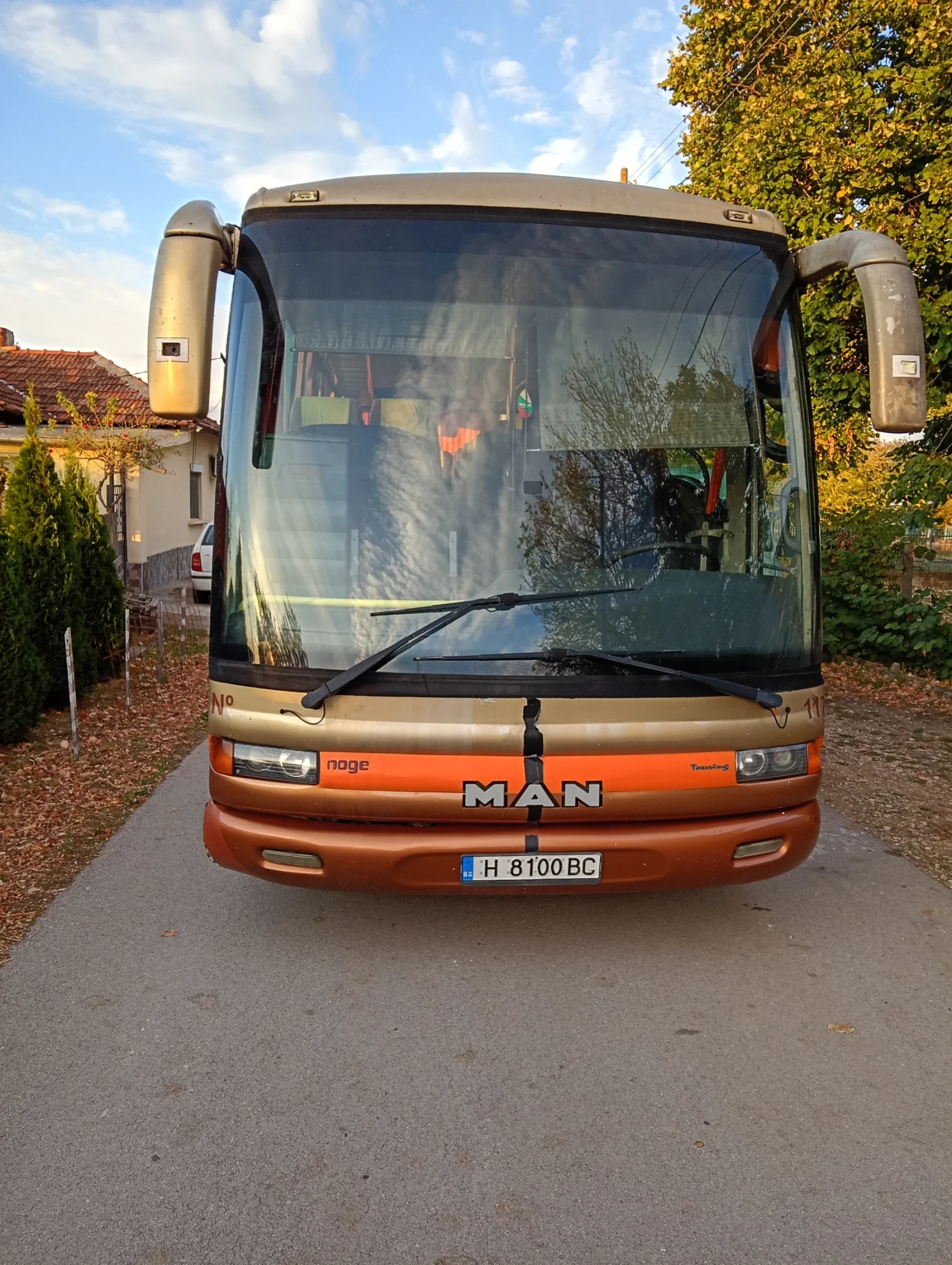 Man 10 220