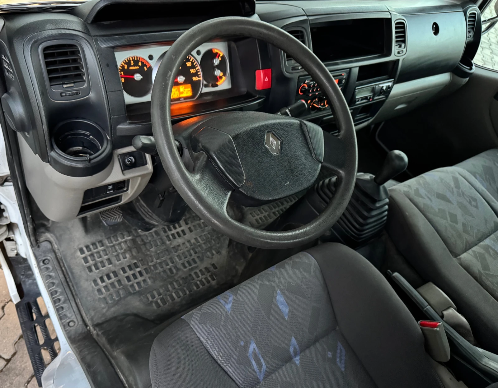 Renault Maxity 3, 0dci 150ps, 101159km., клима, самосвал, N2, ев4, снимка 11 - Бусове и автобуси - 56702598