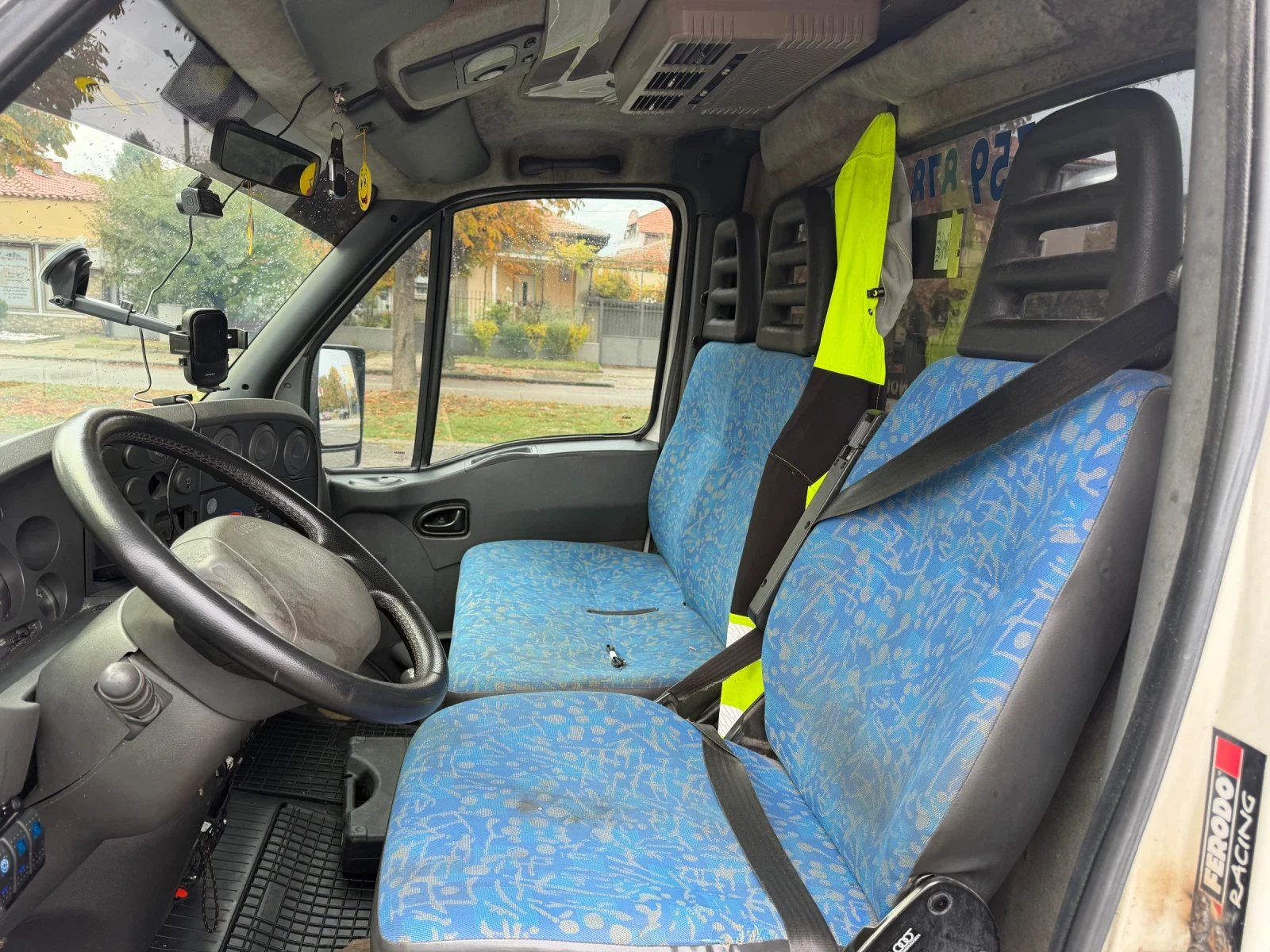Iveco Daily 40C13 Специален Б категория* Хидравлика* Клима, снимка 12 - Бусове и автобуси - 56746636