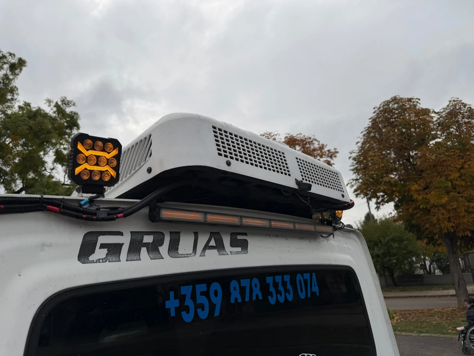Iveco Daily 40C13 Специален Б категория* Хидравлика* Клима, снимка 9 - Бусове и автобуси - 56746636