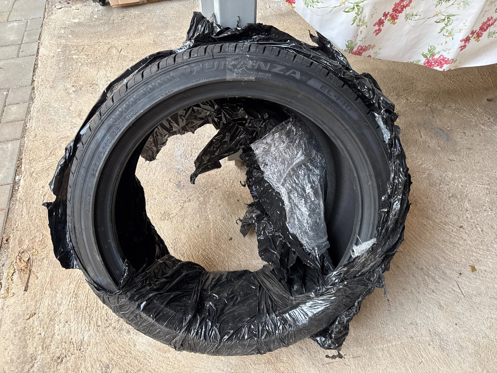  235/40R19 | Mobile.bg   2