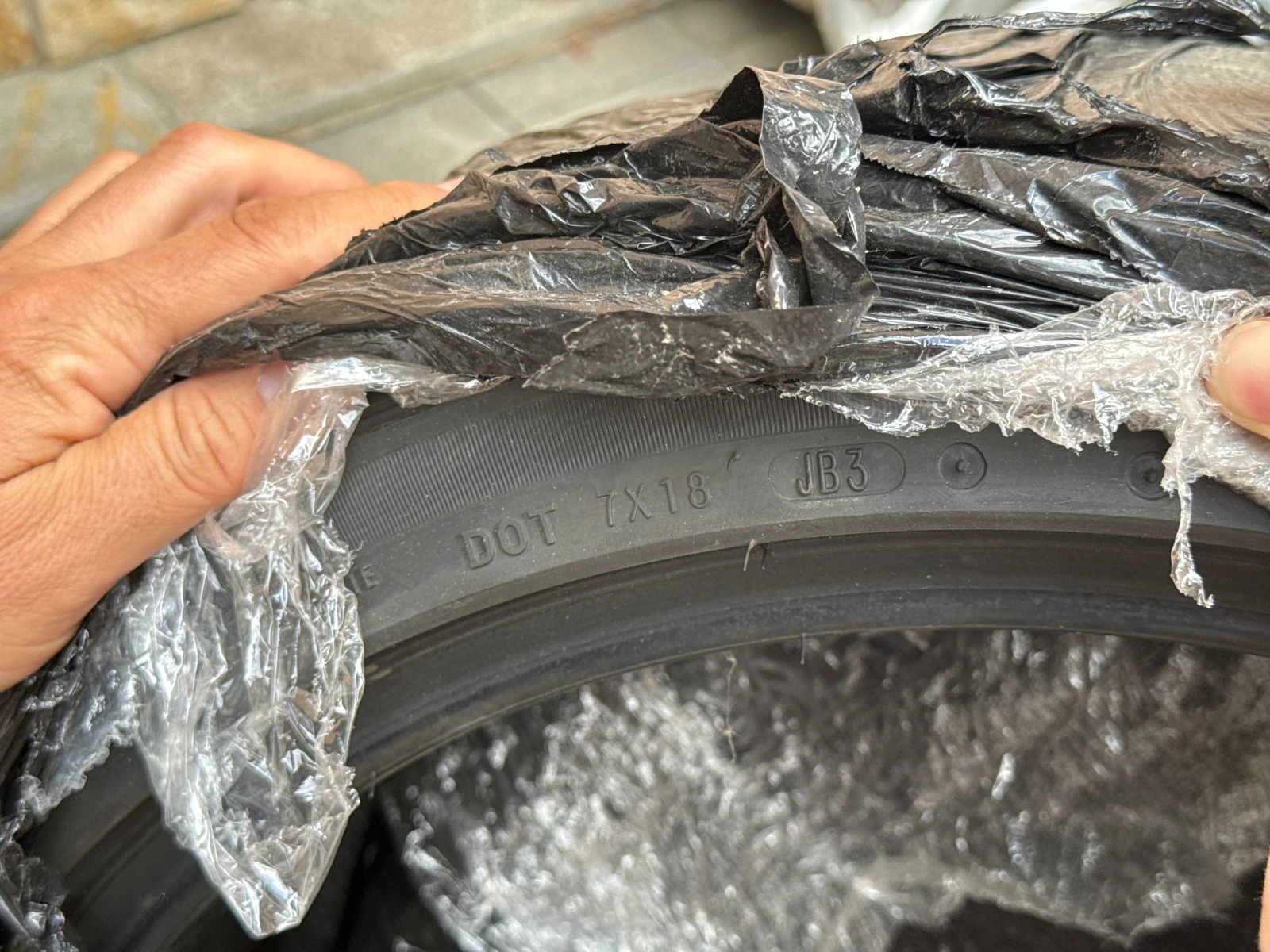  235/40R19 | Mobile.bg   7