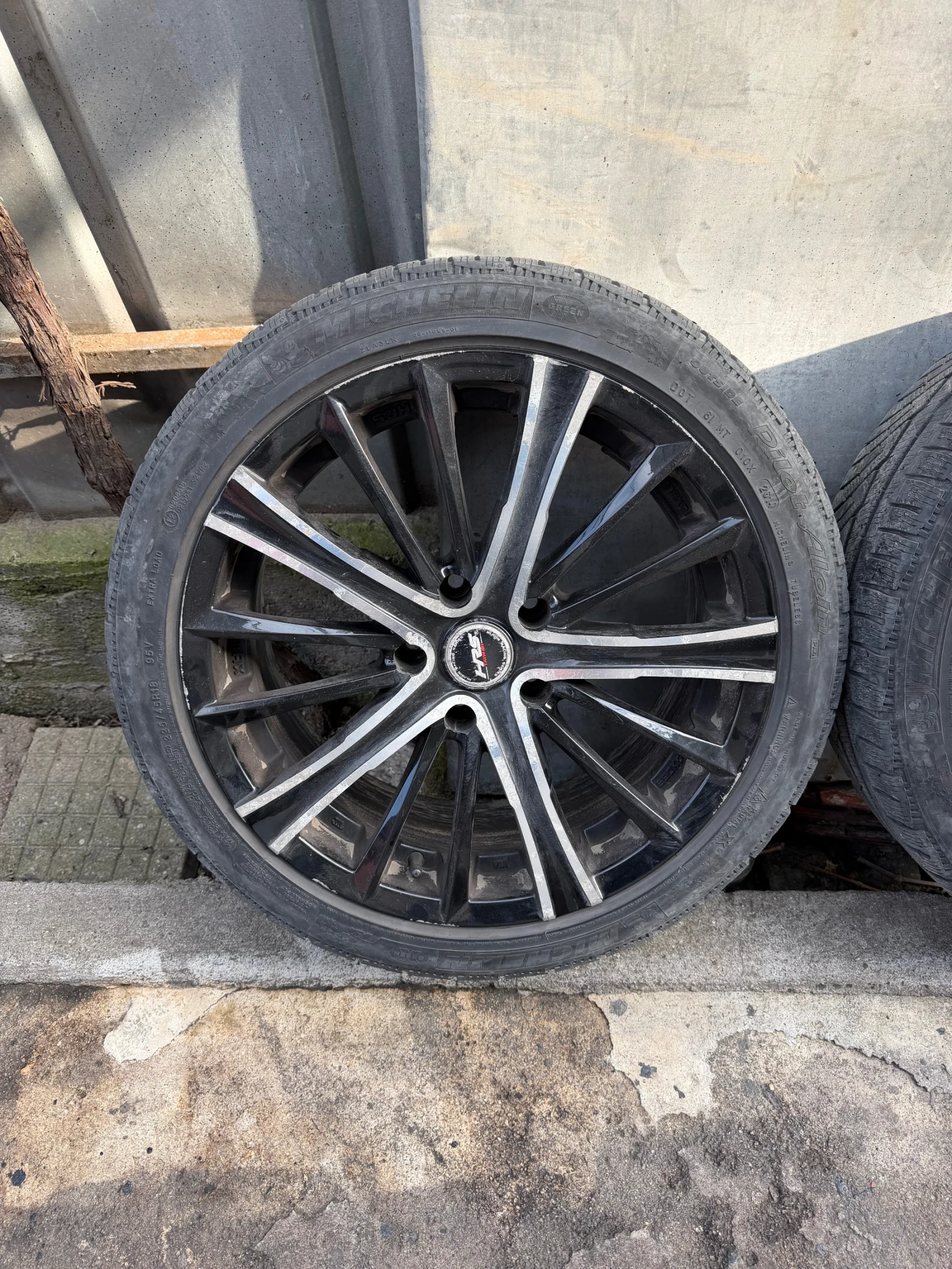 Гуми с джанти Michelin 225/45R18, снимка 3 - Гуми и джанти - 55048759