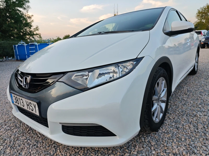 Honda Civic БЯЛА ПЕРЛА/ДВИГАТЕЛ ВЕРИГА/ИКОНОМИК/НОВ/ГАРАНЦИЯ, снимка 4 - Автомобили и джипове - 47048288