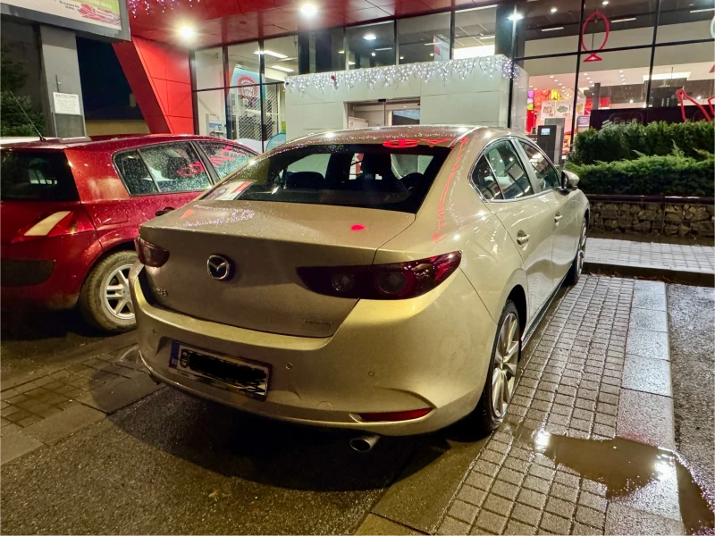 Mazda 3, снимка 2 - Автомобили и джипове - 48257295